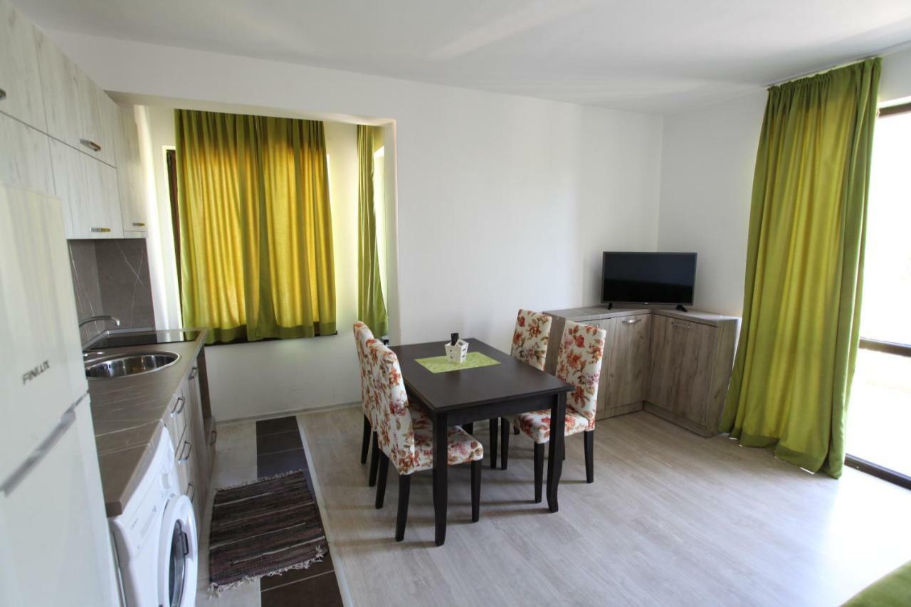 פרימורסקו Villa Salena מראה חיצוני תמונה
